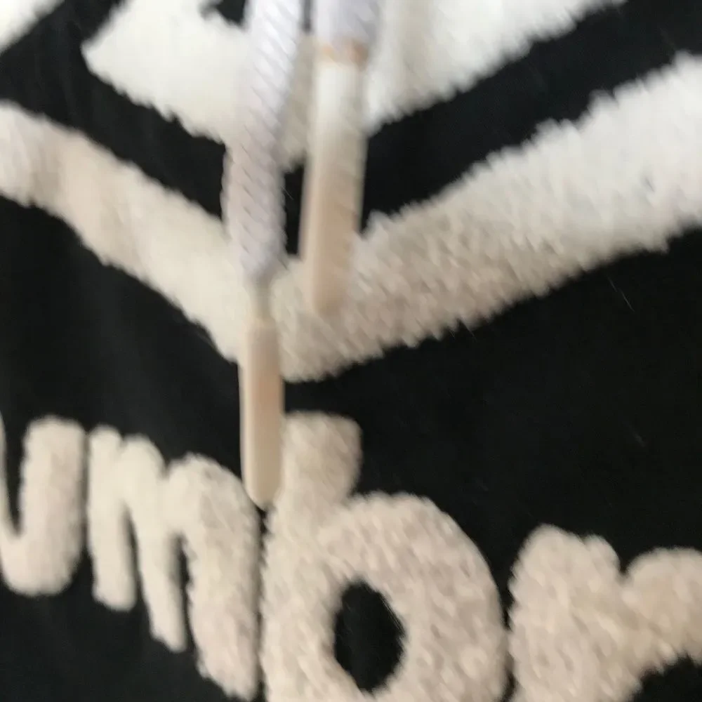 ‎Umbro black logo cropped sweatshirt